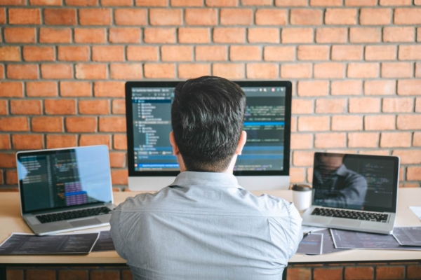 6 Tips for Crafting an Unforgettable Small Business Website illustration